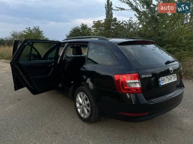 Черный Шкода Октавия, объемом двигателя 1.6 л и пробегом 314 тыс. км за 13999 $, фото 32 на Automoto.ua