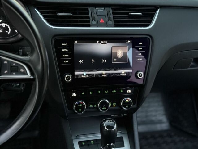 Черный Шкода Октавия, объемом двигателя 1.6 л и пробегом 243 тыс. км за 13850 $, фото 16 на Automoto.ua