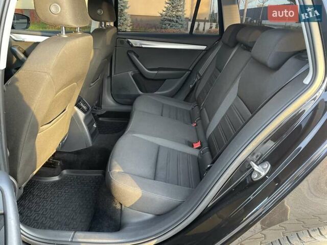 Черный Шкода Октавия, объемом двигателя 1.4 л и пробегом 241 тыс. км за 12900 $, фото 86 на Automoto.ua