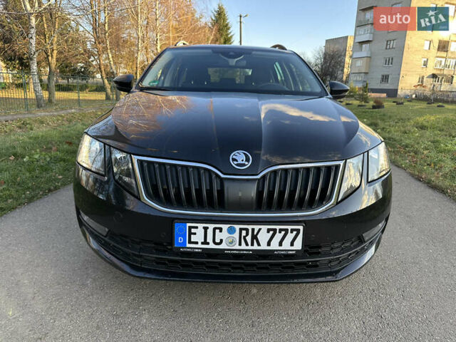 Черный Шкода Октавия, объемом двигателя 2 л и пробегом 266 тыс. км за 14450 $, фото 12 на Automoto.ua