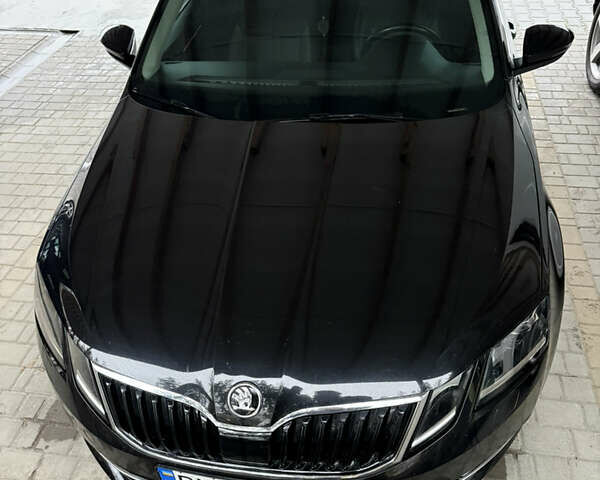 Черный Шкода Октавия, объемом двигателя 1.6 л и пробегом 306 тыс. км за 14500 $, фото 4 на Automoto.ua