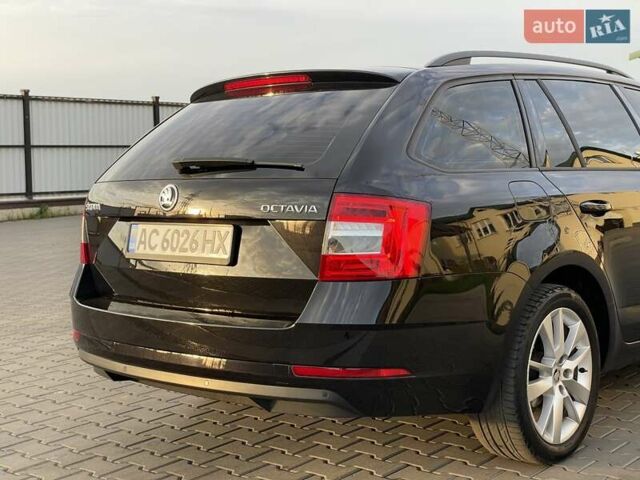Черный Шкода Октавия, объемом двигателя 1.4 л и пробегом 241 тыс. км за 12900 $, фото 39 на Automoto.ua