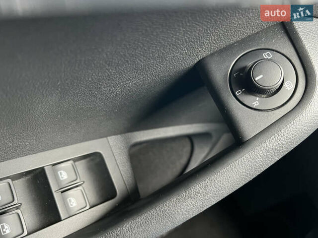 Черный Шкода Октавия, объемом двигателя 1.6 л и пробегом 219 тыс. км за 13500 $, фото 37 на Automoto.ua