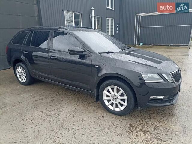 Чорний Шкода Октавія, об'ємом двигуна 1.97 л та пробігом 268 тис. км за 14600 $, фото 4 на Automoto.ua