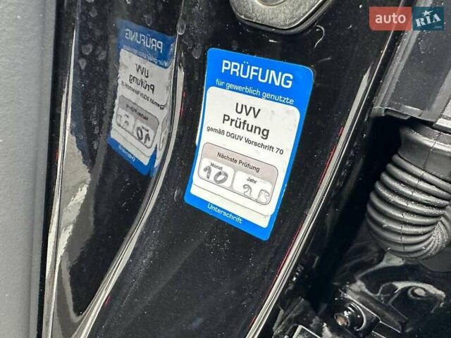 Черный Шкода Октавия, объемом двигателя 2 л и пробегом 172 тыс. км за 17900 $, фото 47 на Automoto.ua