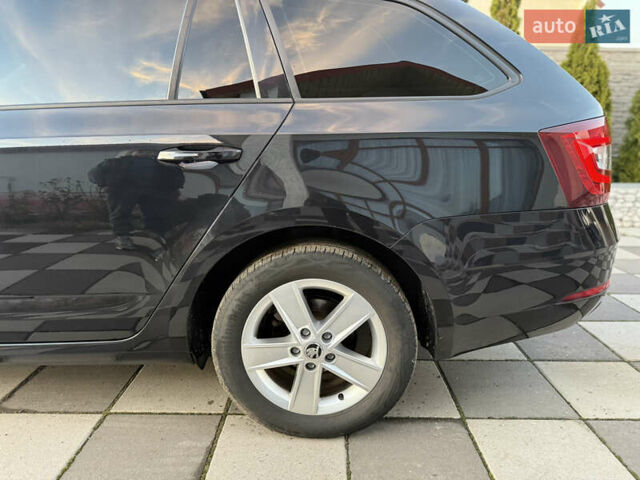 Чорний Шкода Октавія, об'ємом двигуна 1.6 л та пробігом 243 тис. км за 13850 $, фото 11 на Automoto.ua
