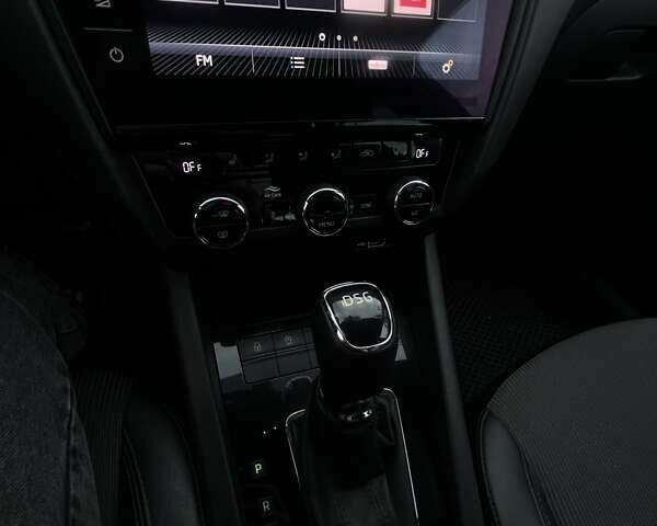 Черный Шкода Октавия, объемом двигателя 1.6 л и пробегом 314 тыс. км за 13999 $, фото 9 на Automoto.ua