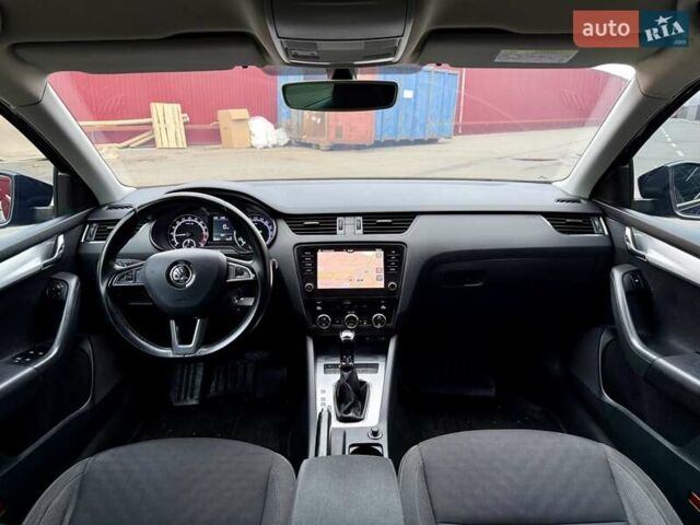 Чорний Шкода Октавія, об'ємом двигуна 1.6 л та пробігом 260 тис. км за 12900 $, фото 33 на Automoto.ua