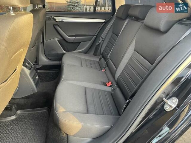 Черный Шкода Октавия, объемом двигателя 1.4 л и пробегом 241 тыс. км за 12900 $, фото 73 на Automoto.ua