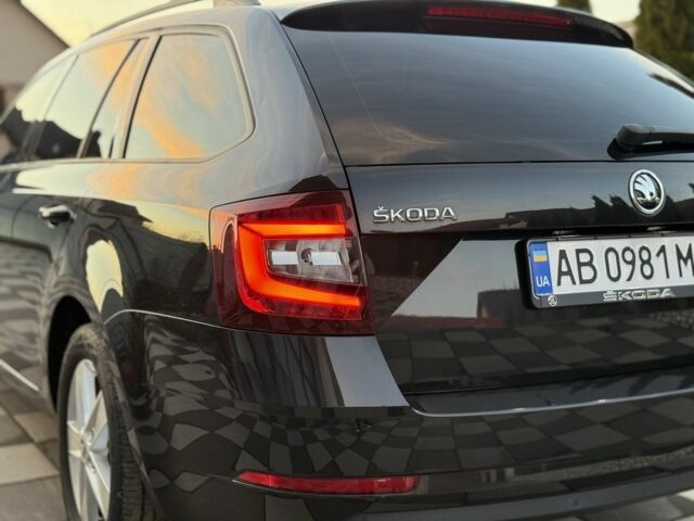 Черный Шкода Октавия, объемом двигателя 1.6 л и пробегом 243 тыс. км за 13850 $, фото 9 на Automoto.ua