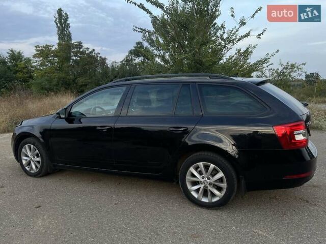 Черный Шкода Октавия, объемом двигателя 1.6 л и пробегом 314 тыс. км за 13999 $, фото 26 на Automoto.ua