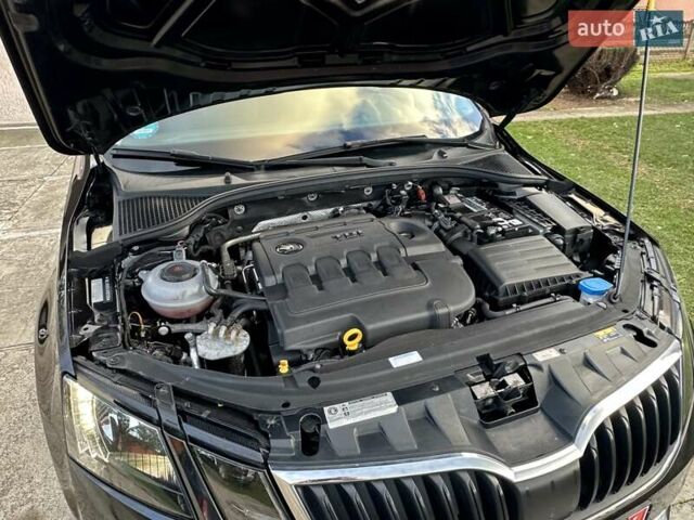 Черный Шкода Октавия, объемом двигателя 1.6 л и пробегом 222 тыс. км за 13850 $, фото 46 на Automoto.ua