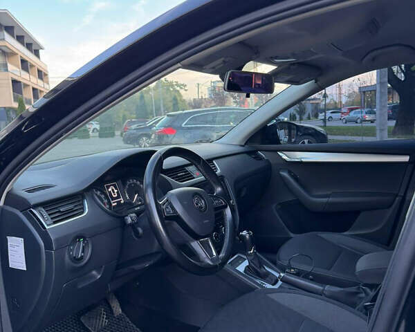 Шкода Октавия 2017 в Ужгороде на Automoto.ua Черный Шкода Октавия, объемом двигателя 2 л и пробегом 286 тыс. км за 14150 $, фото 25 на Automoto.ua