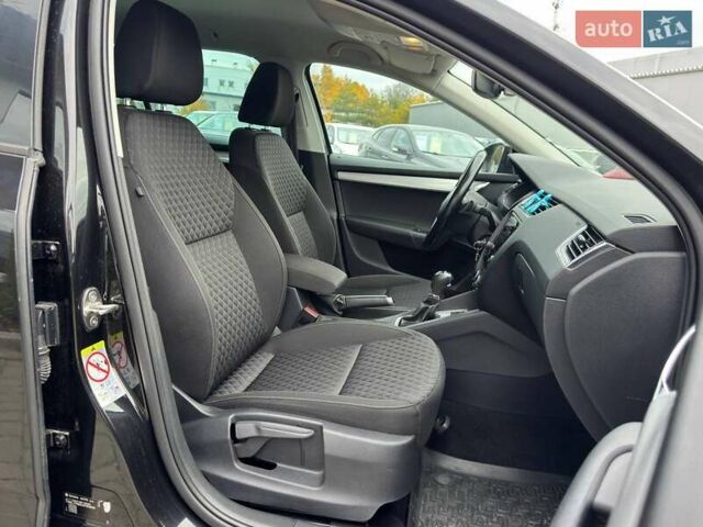 Шкода Октавія 2017 у Львові на Automoto.ua Чорний Шкода Октавія, об'ємом двигуна 1.97 л та пробігом 192 тис. км за 15700 $, фото 20 на Automoto.ua