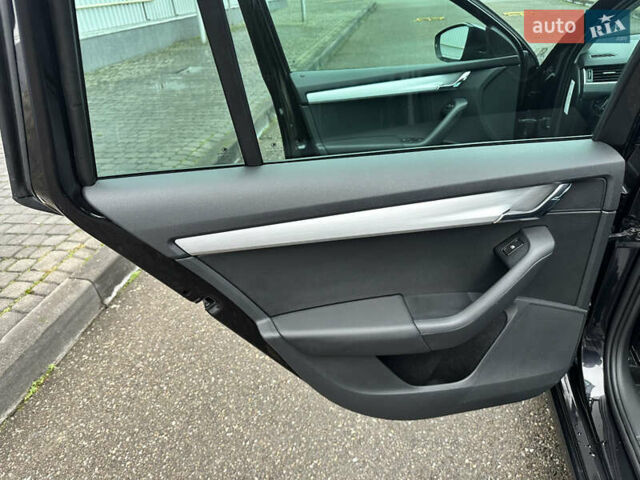 Черный Шкода Октавия, объемом двигателя 1.6 л и пробегом 230 тыс. км за 12700 $, фото 23 на Automoto.ua