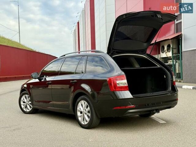 Чорний Шкода Октавія, об'ємом двигуна 1.6 л та пробігом 260 тис. км за 12900 $, фото 12 на Automoto.ua