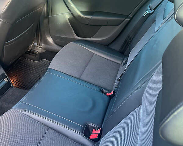 Черный Шкода Октавия, объемом двигателя 2 л и пробегом 214 тыс. км за 16900 $, фото 12 на Automoto.ua