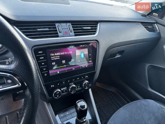 Чорний Шкода Октавія, об'ємом двигуна 1.6 л та пробігом 194 тис. км за 14500 $, фото 10 на Automoto.ua