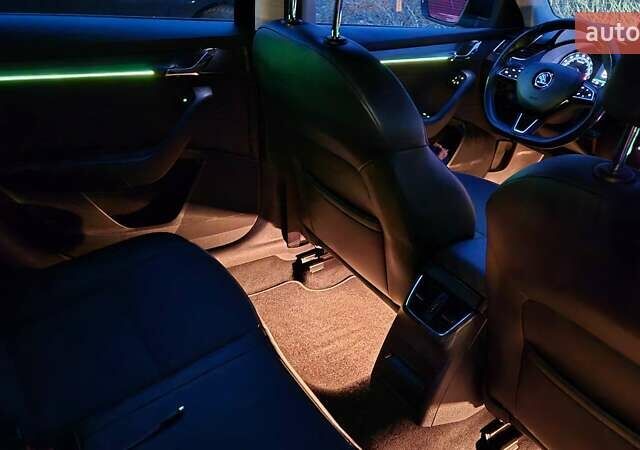Черный Шкода Октавия, объемом двигателя 2 л и пробегом 207 тыс. км за 16200 $, фото 58 на Automoto.ua