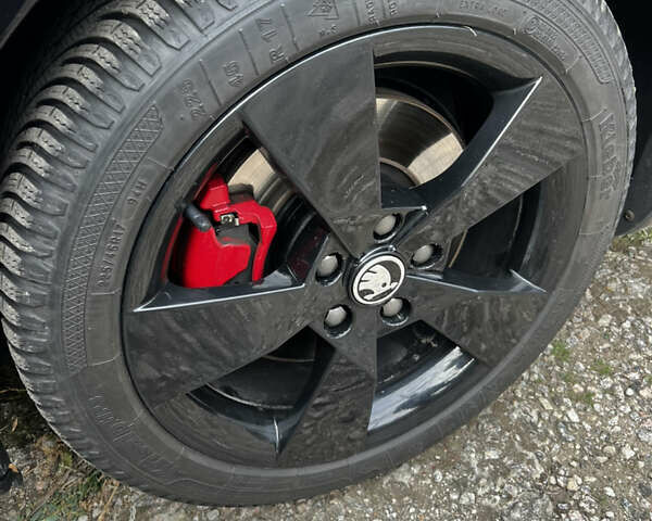 Шкода Октавія 2017 у Покров (Орджонікідзе) на Automoto.ua Чорний Шкода Октавія, об'ємом двигуна 1.97 л та пробігом 198 тис. км за 19600 $, фото 22 на Automoto.ua