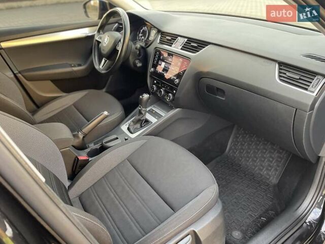 Черный Шкода Октавия, объемом двигателя 1.4 л и пробегом 241 тыс. км за 12900 $, фото 84 на Automoto.ua