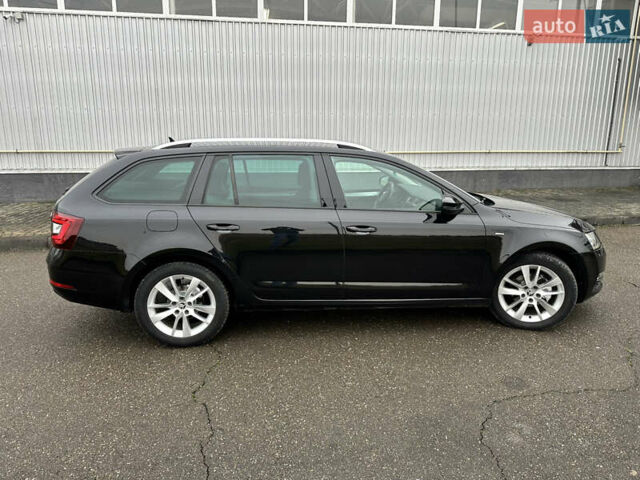 Черный Шкода Октавия, объемом двигателя 1.6 л и пробегом 230 тыс. км за 12700 $, фото 6 на Automoto.ua
