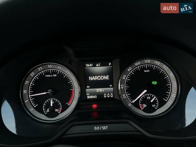 Черный Шкода Октавия, объемом двигателя 1.6 л и пробегом 314 тыс. км за 13999 $, фото 6 на Automoto.ua