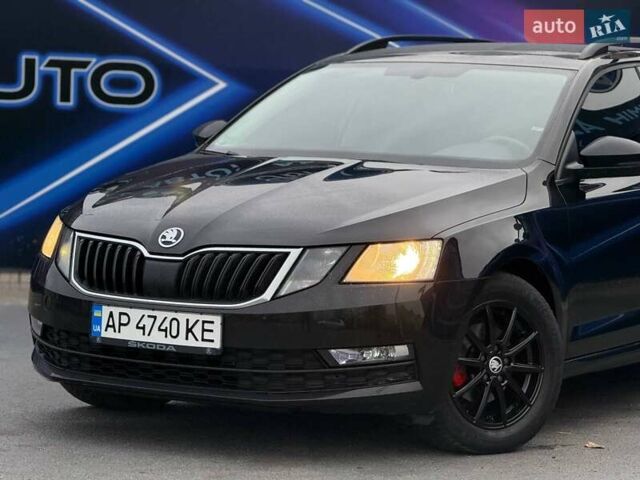 Черный Шкода Октавия, объемом двигателя 1.6 л и пробегом 238 тыс. км за 12499 $, фото 1 на Automoto.ua