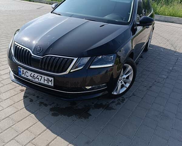 Черный Шкода Октавия, объемом двигателя 1.97 л и пробегом 279 тыс. км за 14600 $, фото 3 на Automoto.ua