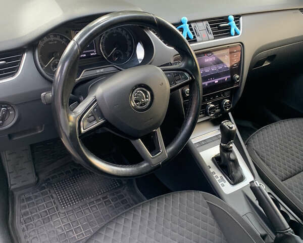 Чорний Шкода Октавія, об'ємом двигуна 1.97 л та пробігом 191 тис. км за 15900 $, фото 14 на Automoto.ua