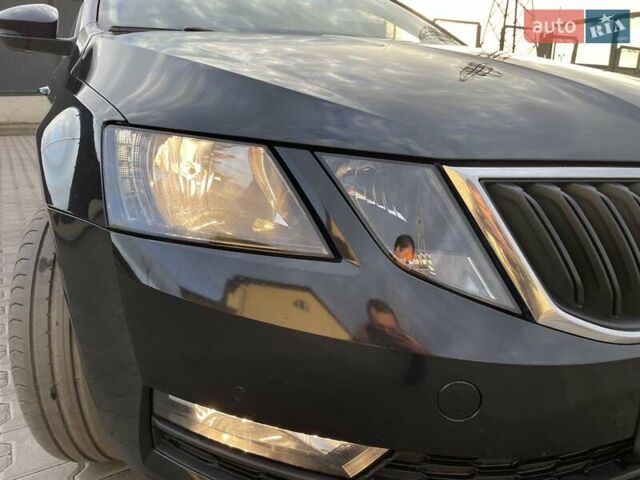 Черный Шкода Октавия, объемом двигателя 1.4 л и пробегом 241 тыс. км за 12900 $, фото 11 на Automoto.ua