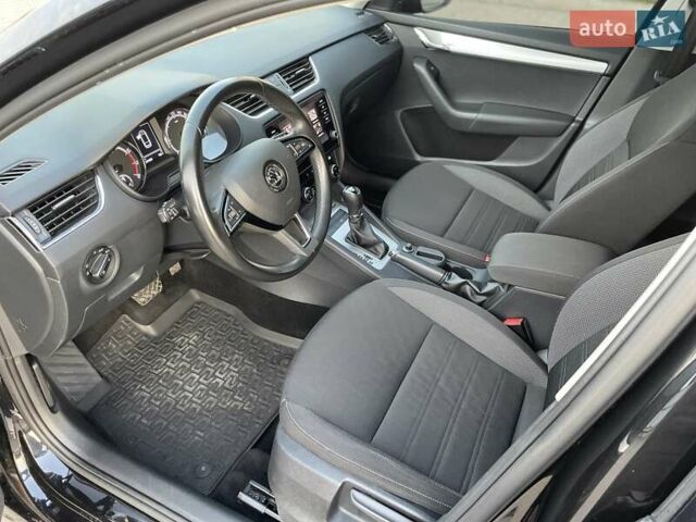 Черный Шкода Октавия, объемом двигателя 1.4 л и пробегом 241 тыс. км за 12900 $, фото 112 на Automoto.ua