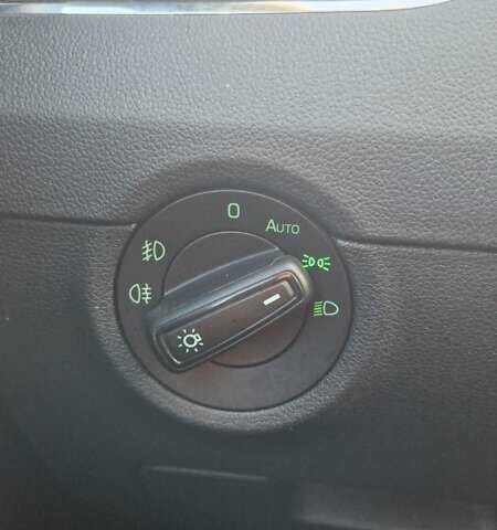 Черный Шкода Октавия, объемом двигателя 1.4 л и пробегом 182 тыс. км за 12950 $, фото 1 на Automoto.ua
