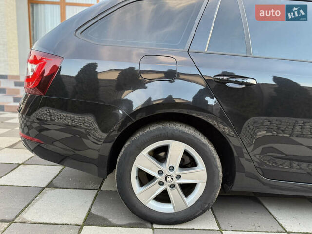 Чорний Шкода Октавія, об'ємом двигуна 1.6 л та пробігом 243 тис. км за 13850 $, фото 12 на Automoto.ua