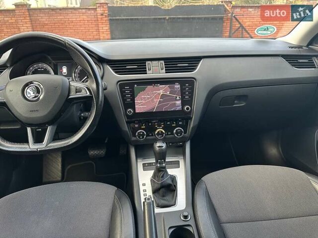 Черный Шкода Октавия, объемом двигателя 1.6 л и пробегом 222 тыс. км за 13850 $, фото 36 на Automoto.ua