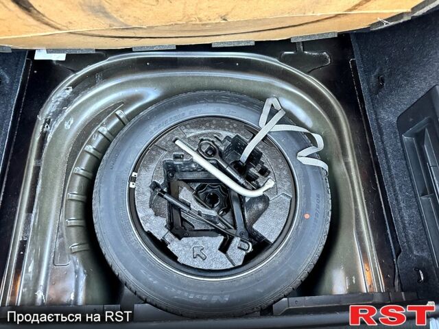 Черный Шкода Октавия, объемом двигателя 2 л и пробегом 284 тыс. км за 16000 $, фото 10 на Automoto.ua