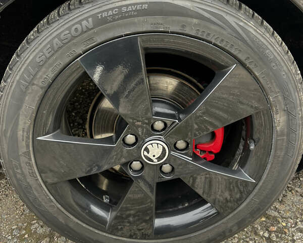 Шкода Октавія 2017 у Покров (Орджонікідзе) на Automoto.ua Чорний Шкода Октавія, об'ємом двигуна 1.97 л та пробігом 198 тис. км за 19600 $, фото 25 на Automoto.ua
