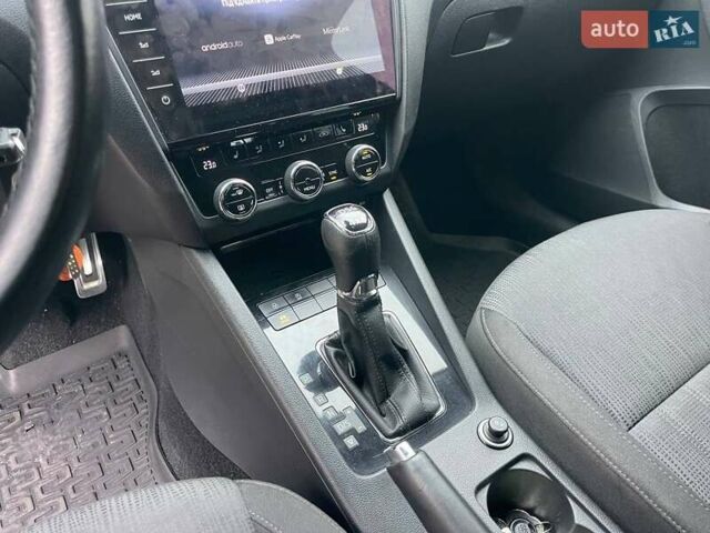 Шкода Октавія 2017 у Києві на Automoto.ua Чорний Шкода Октавія, об'ємом двигуна 1.97 л та пробігом 317 тис. км за 16290 $, фото 18 на Automoto.ua