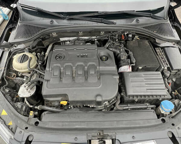 Черный Шкода Октавия, объемом двигателя 1.6 л и пробегом 247 тыс. км за 12700 $, фото 16 на Automoto.ua