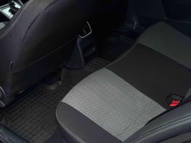 Черный Шкода Октавия, объемом двигателя 1.6 л и пробегом 238 тыс. км за 12499 $, фото 11 на Automoto.ua