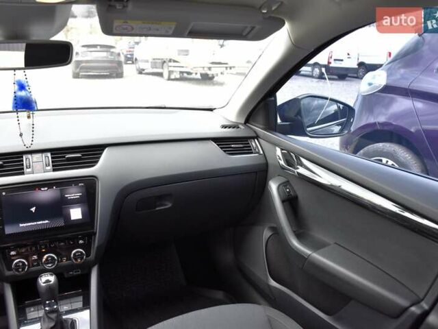 Чорний Шкода Октавія, об'ємом двигуна 1.97 л та пробігом 238 тис. км за 15950 $, фото 36 на Automoto.ua