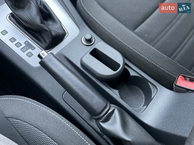 Черный Шкода Октавия, объемом двигателя 1.4 л и пробегом 241 тыс. км за 12900 $, фото 105 на Automoto.ua