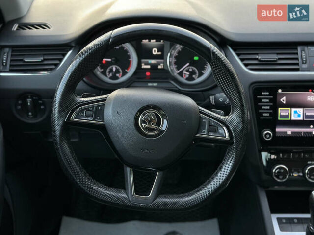 Чорний Шкода Октавія, об'ємом двигуна 1.6 л та пробігом 259 тис. км за 14200 $, фото 32 на Automoto.ua