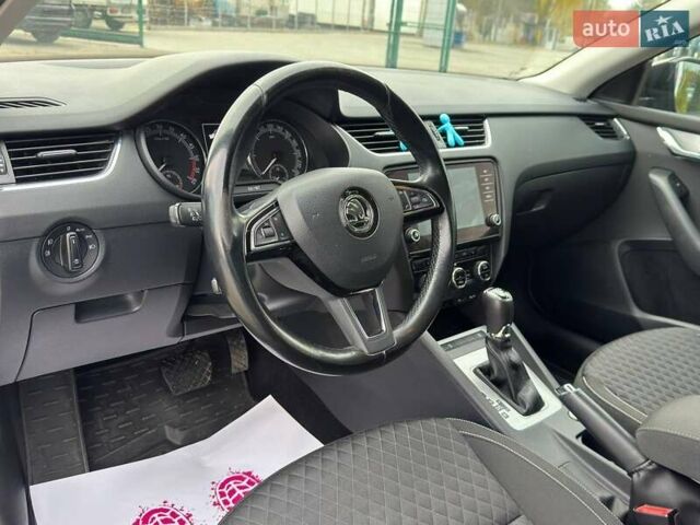 Шкода Октавія 2017 у Львові на Automoto.ua Чорний Шкода Октавія, об'ємом двигуна 1.97 л та пробігом 192 тис. км за 15700 $, фото 14 на Automoto.ua