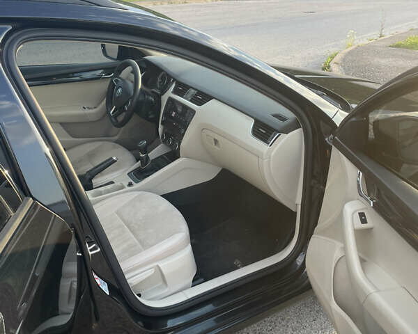 Черный Шкода Октавия, объемом двигателя 1.8 л и пробегом 236 тыс. км за 15300 $, фото 20 на Automoto.ua