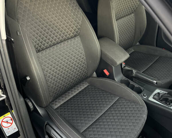 Черный Шкода Октавия, объемом двигателя 2 л и пробегом 257 тыс. км за 14750 $, фото 36 на Automoto.ua