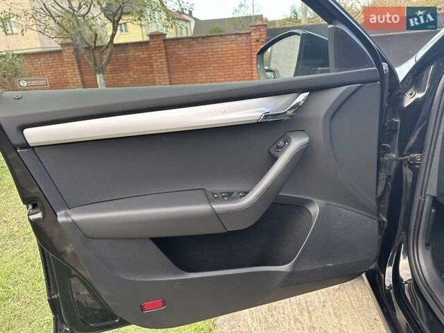 Черный Шкода Октавия, объемом двигателя 1.6 л и пробегом 222 тыс. км за 13850 $, фото 34 на Automoto.ua