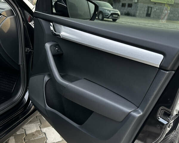 Черный Шкода Октавия, объемом двигателя 2 л и пробегом 257 тыс. км за 14750 $, фото 37 на Automoto.ua