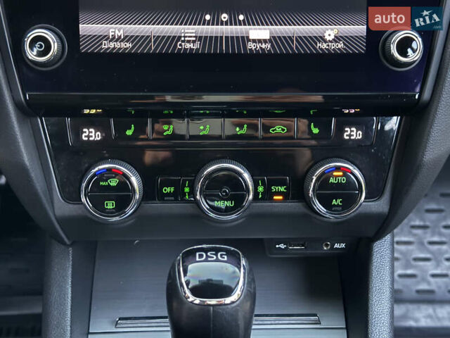 Чорний Шкода Октавія, об'ємом двигуна 1.6 л та пробігом 243 тис. км за 13850 $, фото 20 на Automoto.ua