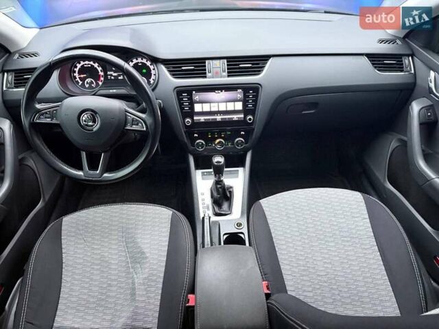 Черный Шкода Октавия, объемом двигателя 1.6 л и пробегом 238 тыс. км за 12499 $, фото 8 на Automoto.ua